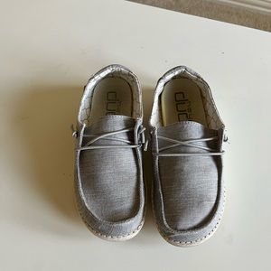 Hey Dude Youth Size 1-2